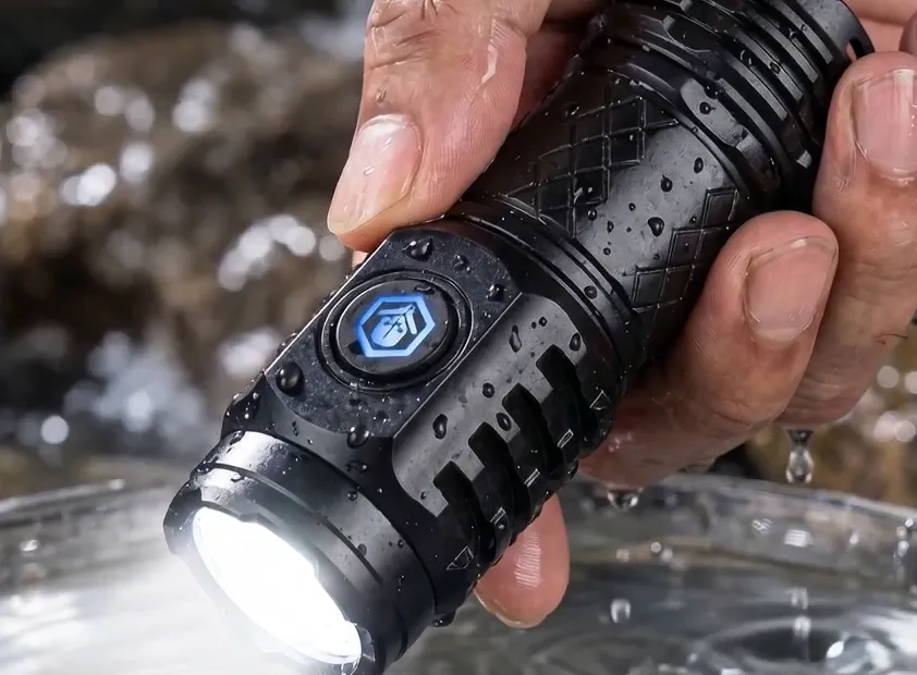 TacticalBox Flashlight — durability 2